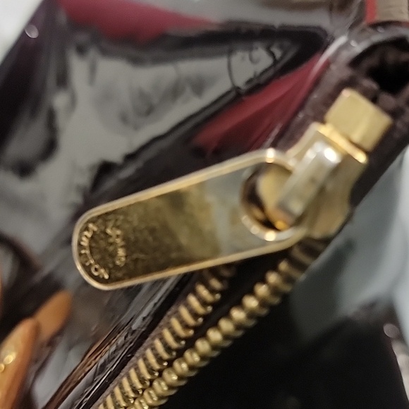 LOUIS VUITTON Vernis Bellevue AMARANT W/ WALLET BUNDLE - Picture 15 of 17